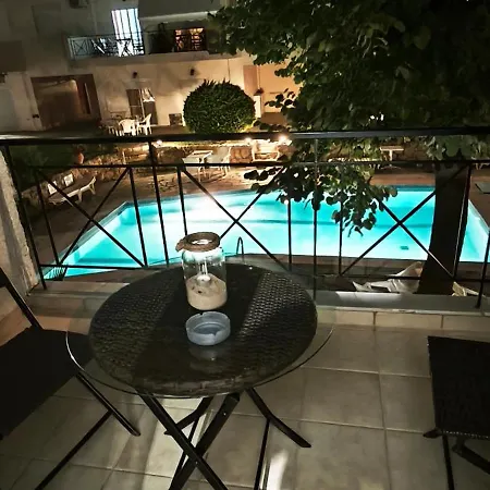 Kallithea Pool House * Kallithea (Chalkidiki)
